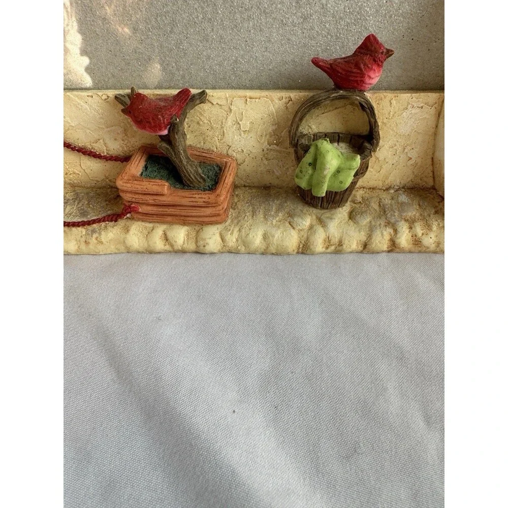 Snowman Themed Resin 4x6 Photo Frame Winter Scene Cardinals